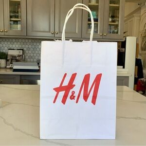H&M Paper Gift Shopping Bag 8x10.25x 4.5